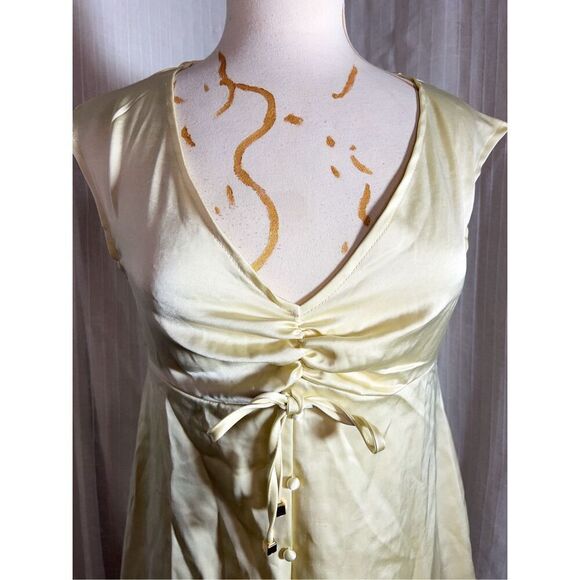 Missguided | Women’s | Dresses | L | Cream Satin Button Down Mini Dress - Picture 2 of 5